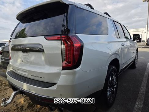 Used 2023 GMC Yukon XL Denali Ultimate w/ LPO, Floor Liner Package AWD/4WD image 7