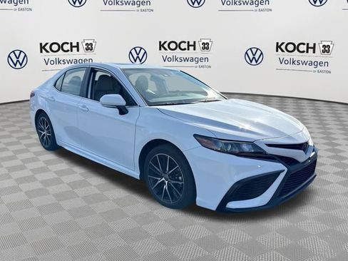Used 2023 Toyota Camry SE image 31