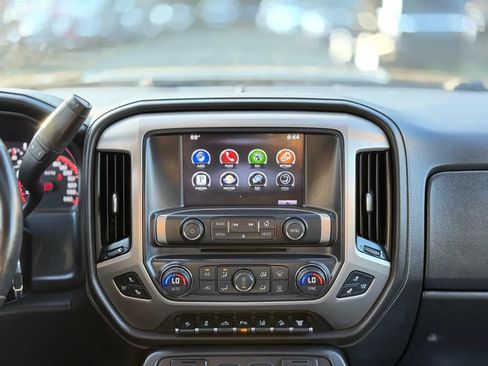 Used 2015 GMC Sierra 2500 Denali w/ Duramax Plus Package AWD/4WD image 22