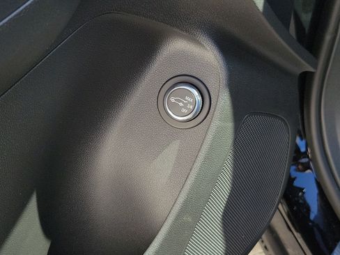 New 2026 Buick Envista Avenir FWD image 18