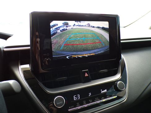 Used 2024 Toyota Corolla LE image 11