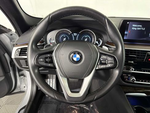 Used 2019 BMW 530e w/ Convenience Package RWD image 24