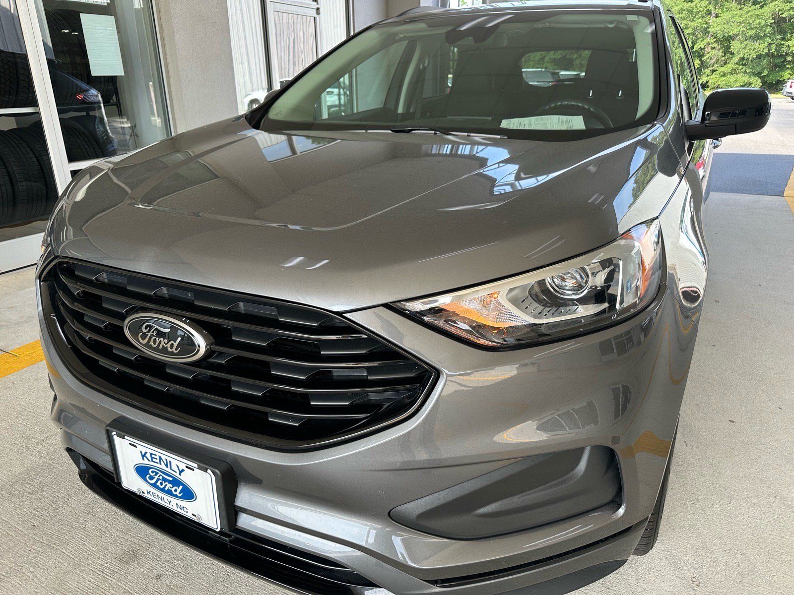 Certified 2024 Ford Edge SE w/ Black Appearance Package AWD/4WD image 1