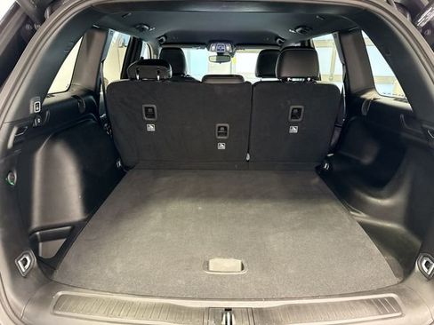 Used 2024 Jeep Grand Cherokee Limited w/ Trailer Tow Package image 23