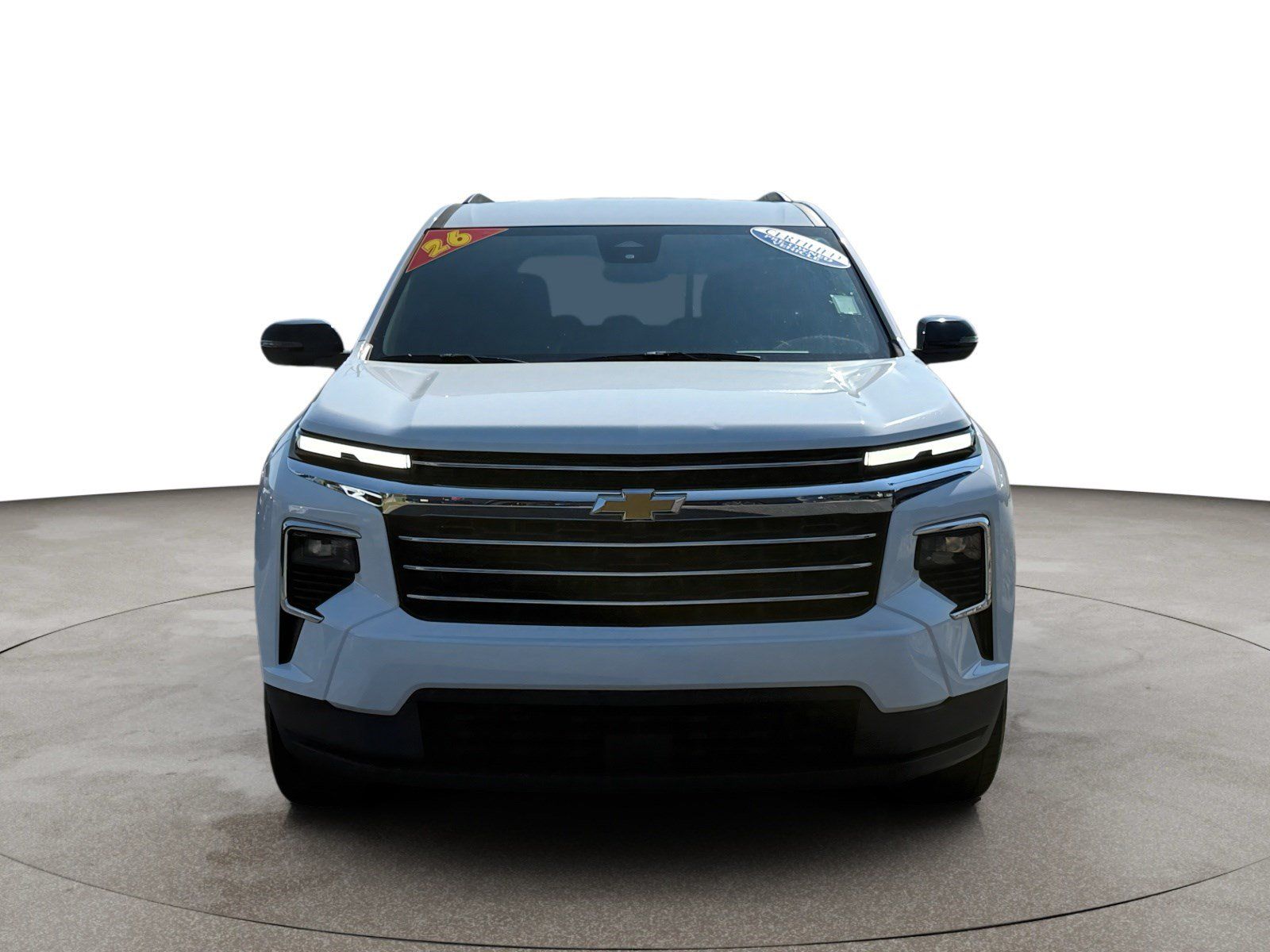 Used 2026 Chevrolet Traverse LT FWD image 2