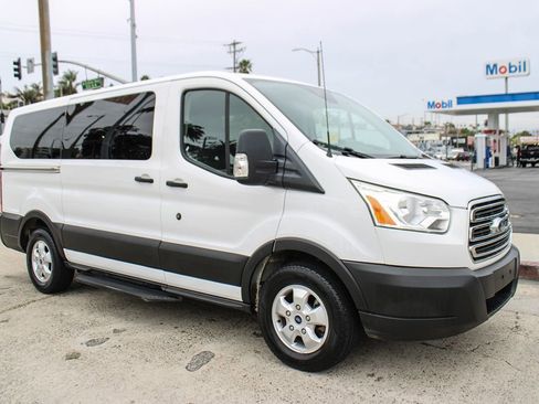 Used 2019 Ford Transit 150 XLT image 8