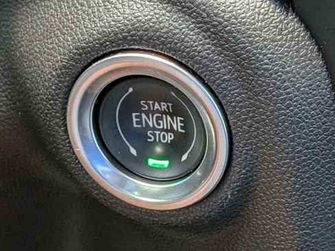 Used 2021 GMC Sierra 1500 SLT w/ SLT Premium Plus Package image 33