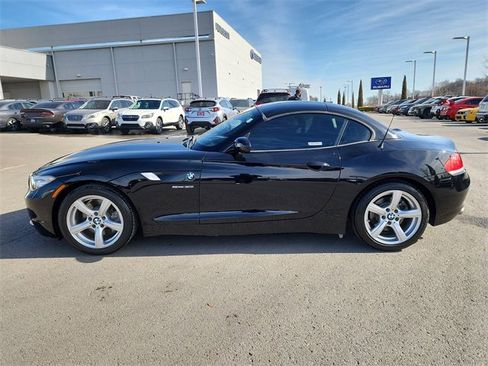 Used 2009 BMW Z4 sDrive30i image 8
