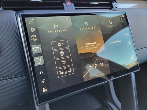 Used 2025 Land Rover Discovery Sport Dynamic SE image 34