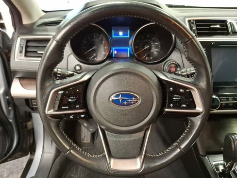 Used 2018 Subaru Outback 2.5i Limited image 18