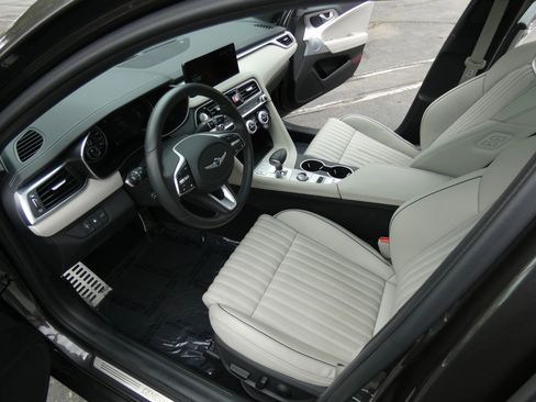 Used 2023 Genesis G70 2.0T w/ Sport Prestige Package image 46