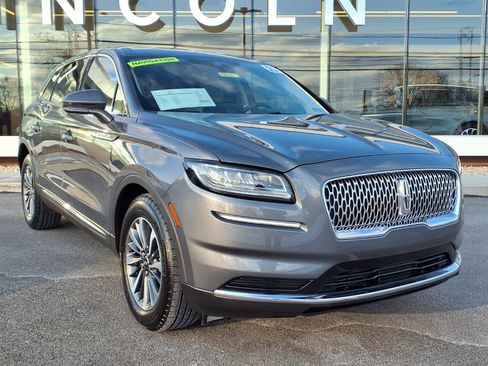 Certified 2022 Lincoln Nautilus AWD w/ Premium Package image 2