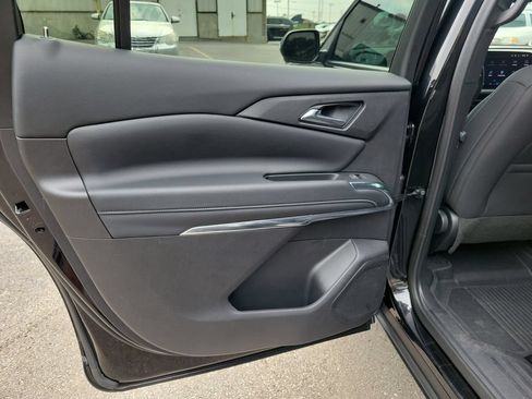 Used 2024 Chevrolet Traverse LS w/ Midnight/Sport Edition FWD image 17