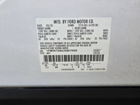 Used 2018 Ford Explorer XLT w/ Equipment Group 202A FWD image 32