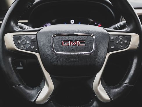 Used 2017 GMC Acadia Denali w/ Technology Package image 17