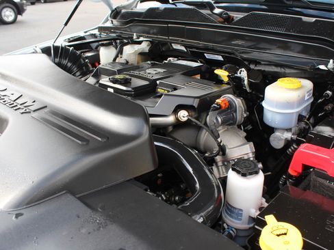 Used 2024 RAM 3500 SLT w/ Quick Order Package 2YG SLT image 21