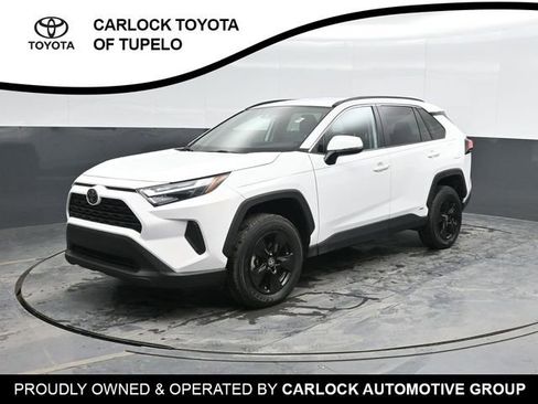 Used 2025 Toyota RAV4 XLE image 7