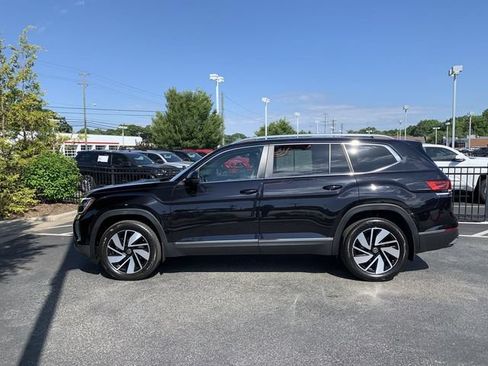 Used 2025 Volkswagen Atlas SEL AWD/4WD image 5