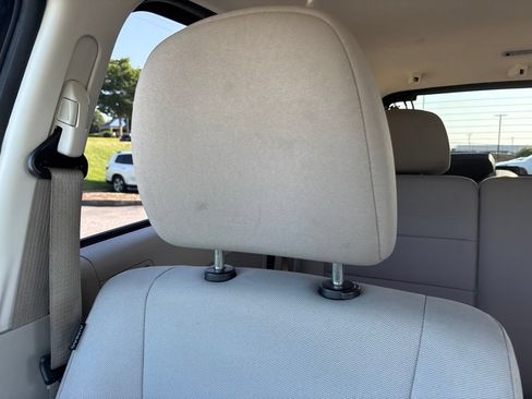Used 2012 Ford Escape XLT FWD image 22