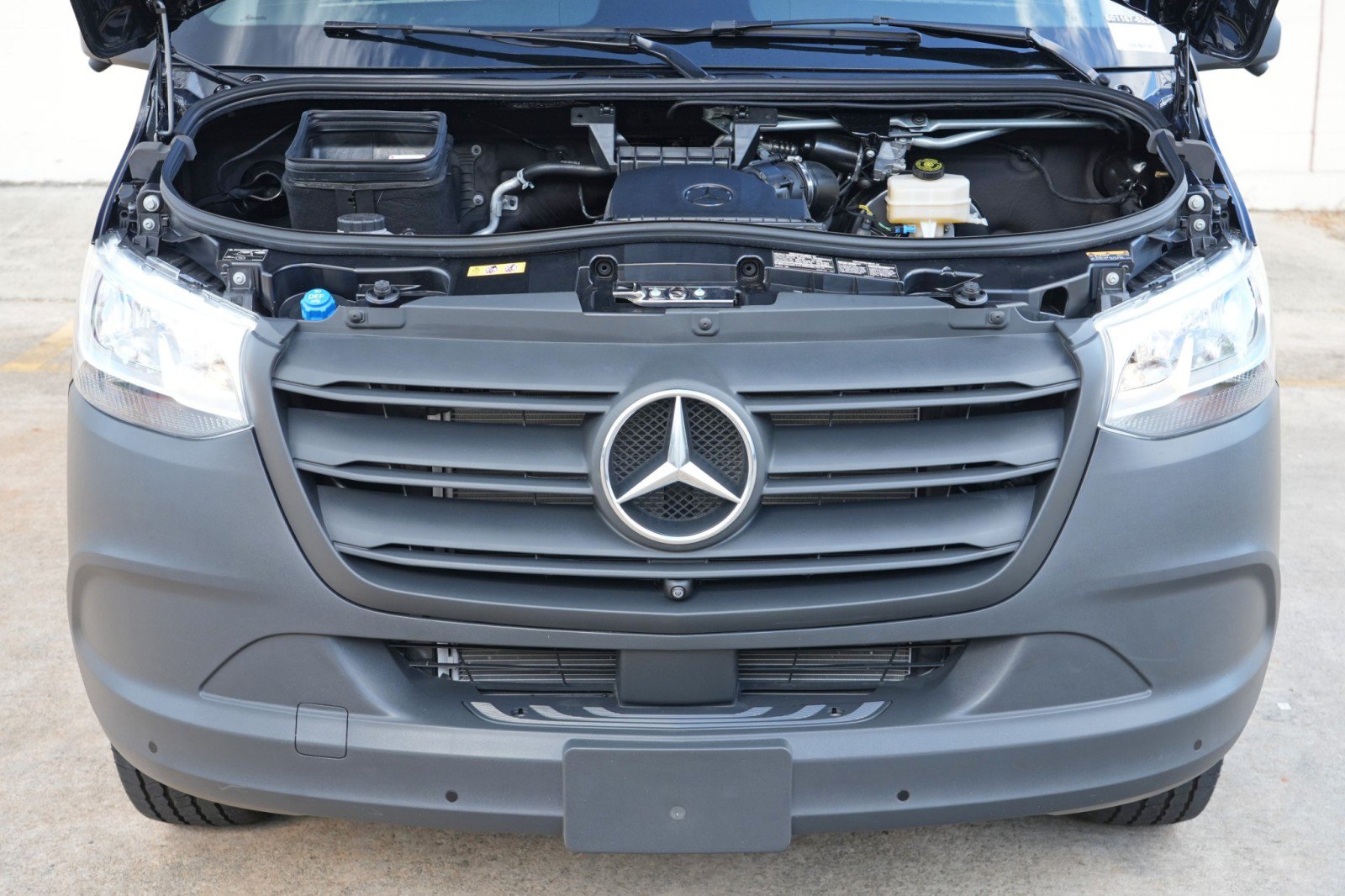 Used 2026 Mercedes-Benz Sprinter 2500 image 8