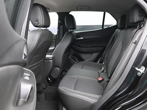 Used 2025 Buick Encore GX Preferred AWD/4WD image 21