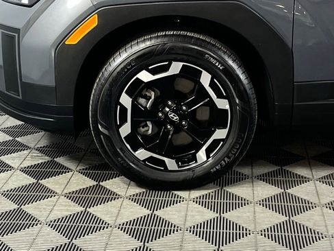 Used 2025 Hyundai Santa Fe SEL image 12