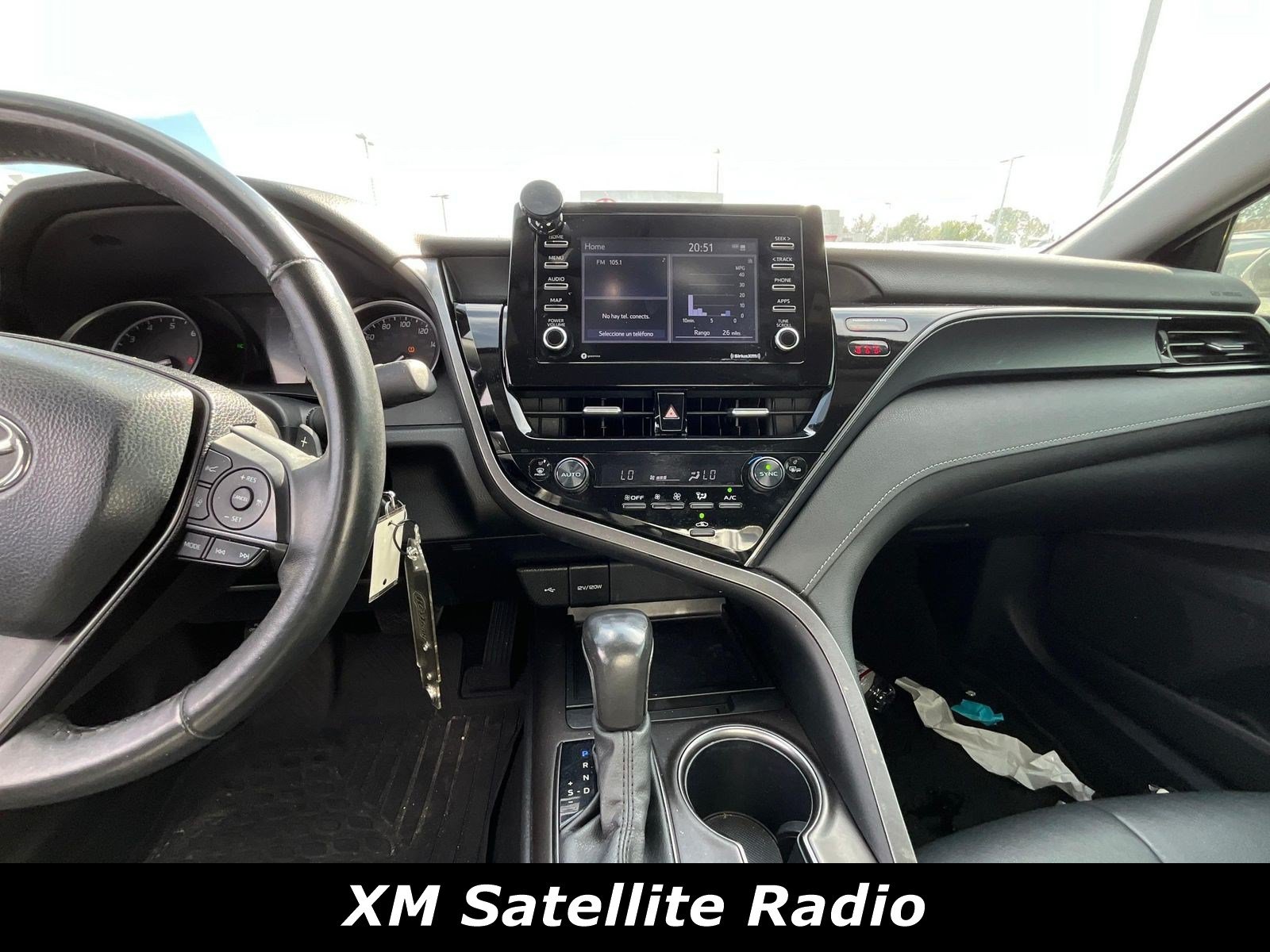 Used 2024 Toyota Camry SE FWD image 9