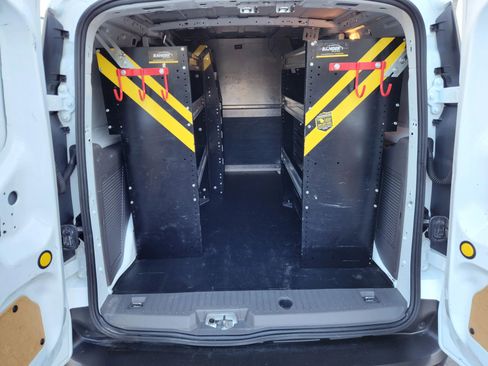Used 2020 Ford Transit Connect XLT FWD image 16