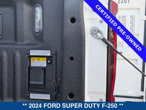 Certified 2024 Ford F250 Platinum AWD/4WD image 16