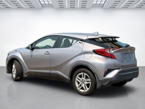 Used 2020 Toyota C-HR LE FWD image 7