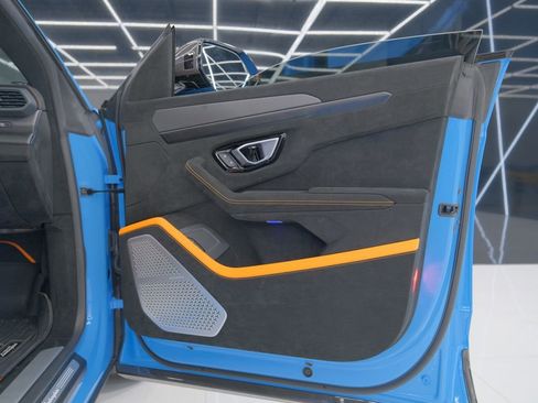 Used 2024 Lamborghini Urus Performante image 45