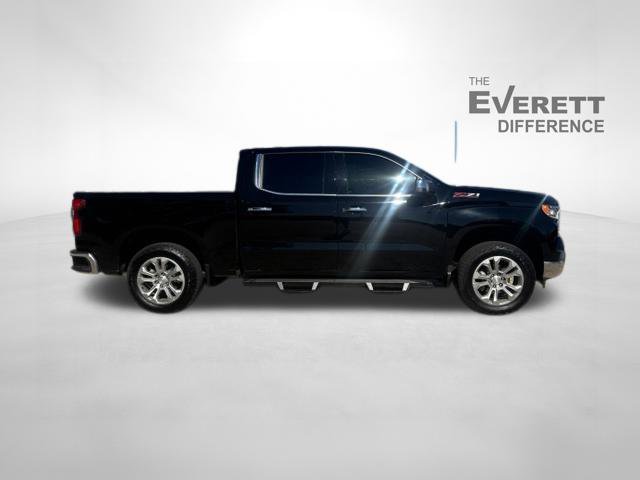 Used 2025 Chevrolet Silverado 1500 LTZ w/ LTZ Premium Package AWD/4WD image 8