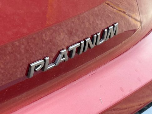 New 2026 Nissan Pathfinder Platinum FWD image 8