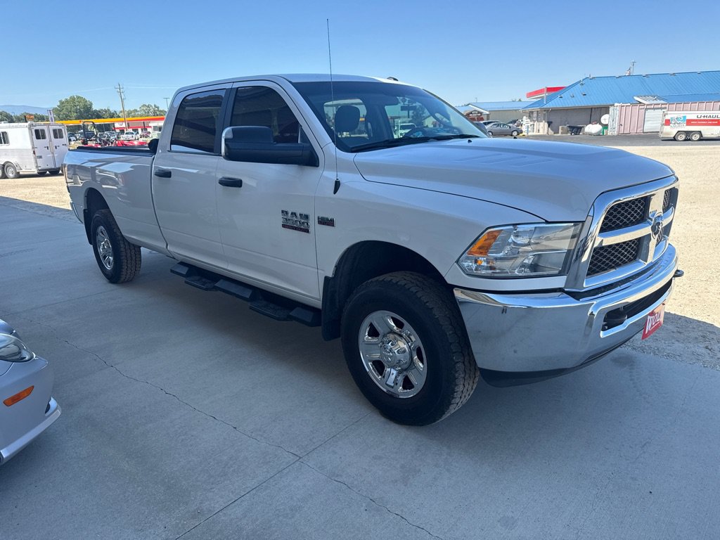 Used 2018 RAM 3500 SLT AWD/4WD image 12