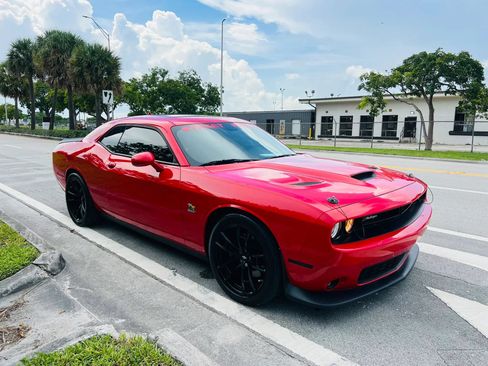 Used 2022 Dodge Challenger R/T Scat Pack w/ 1320 Plus Group RWD image 7