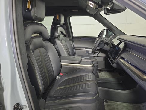 Used 2024 Rivian R1S Adventure AWD/4WD image 24