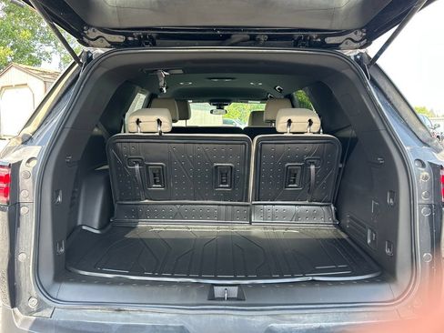 Certified 2023 Chevrolet Traverse LS w/ Midnight/Sport Edition AWD/4WD image 23