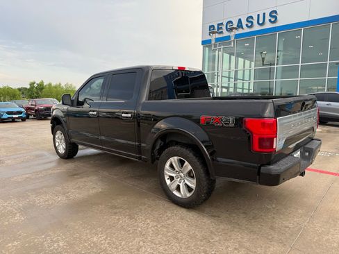 Used 2018 Ford F150 Platinum w/ Equipment Group 701A Luxury image 3