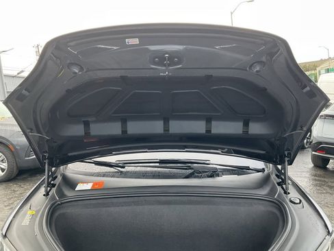 Used 2017 Tesla Model X 75D image 12