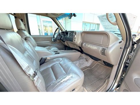 Used 1999 Chevrolet Suburban LT w/ Preferred Equipment Group 3 image 9