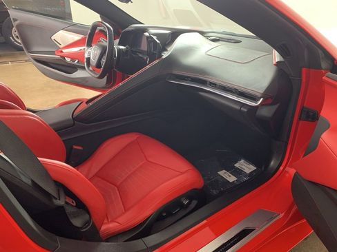 Used 2020 Chevrolet Corvette Stingray Preferred Cpe w/ 2LT Preferred Equipment Group RWD image 26