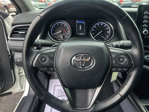 Used 2023 Toyota Camry SE FWD image 16