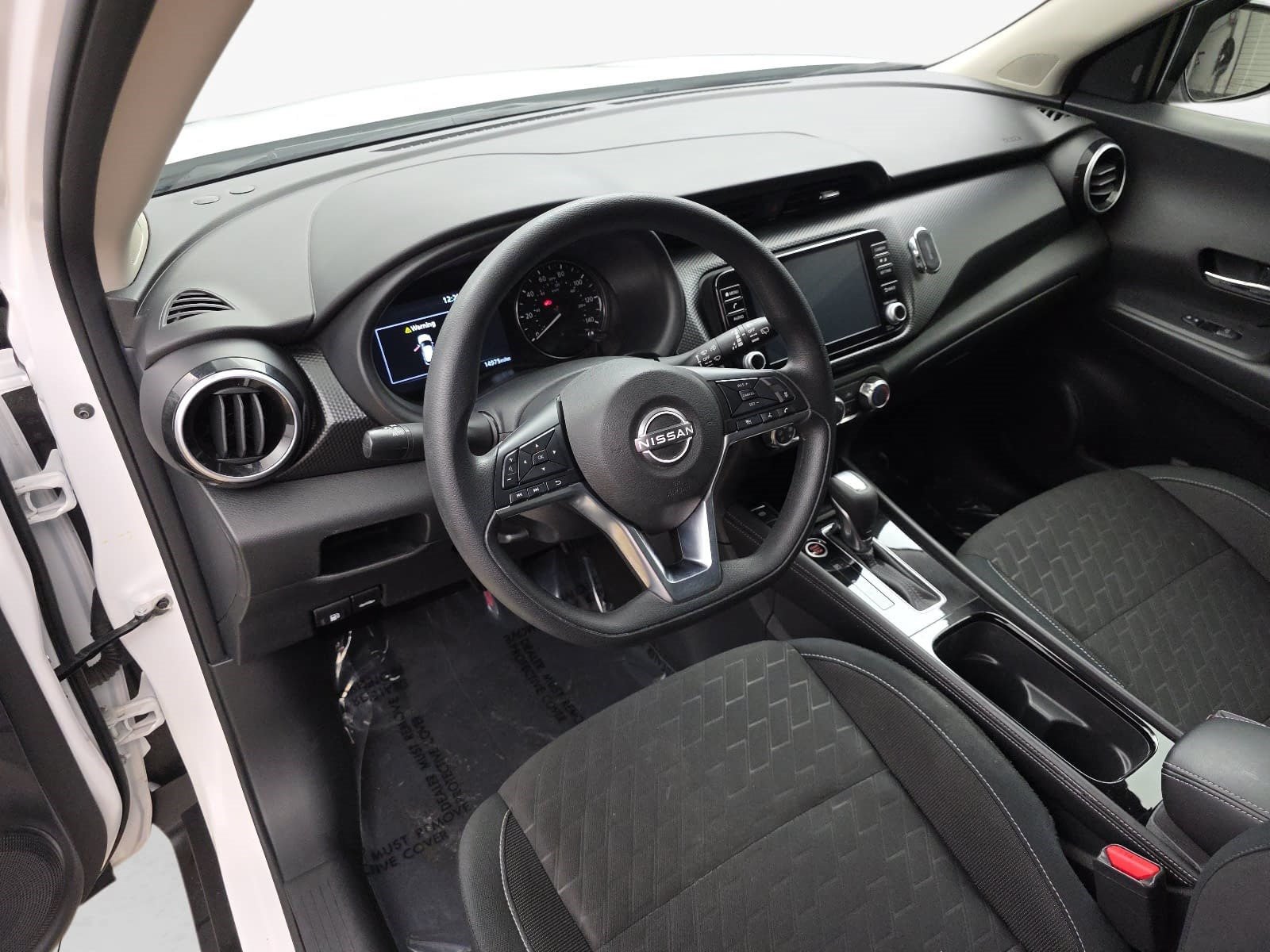 Used 2024 Nissan Kicks SV FWD image 13