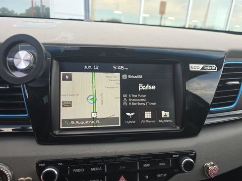 Used 2019 Kia Niro Touring FWD image 16