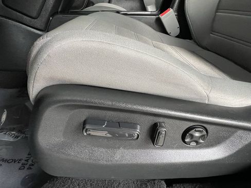 Used 2019 Honda CR-V EX image 21