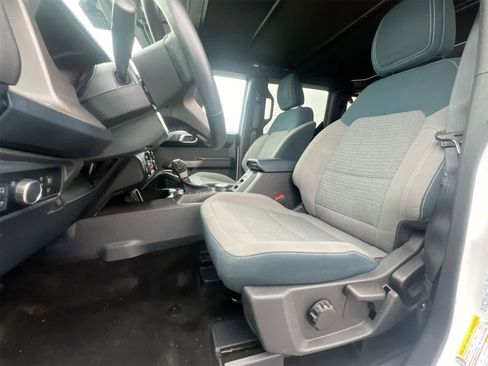 Used 2022 Ford Bronco Outer Banks image 17