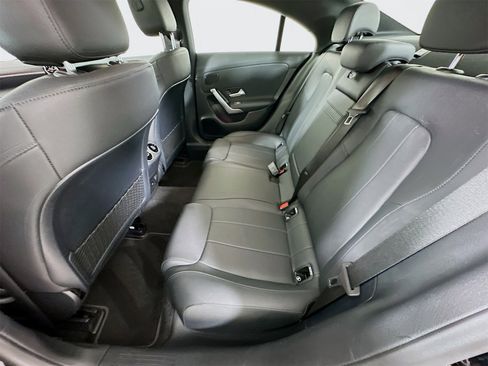 Used 2025 Mercedes-Benz CLA 250 image 25