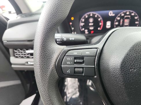Certified 2024 Honda Accord EX image 20