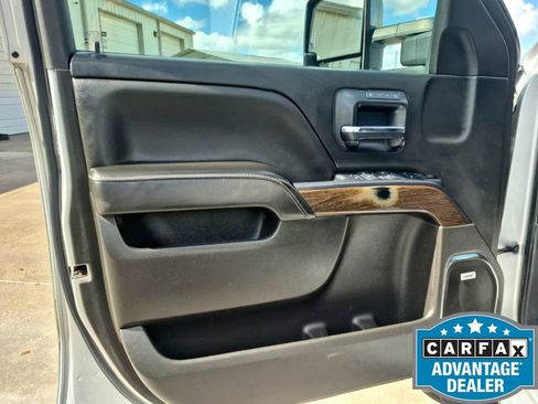 Used 2018 GMC Sierra 3500 Denali w/ Duramax Plus Package AWD/4WD image 27