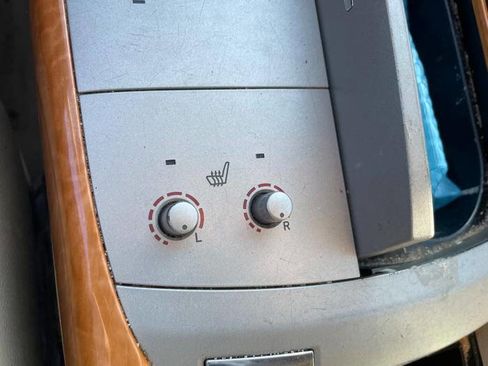 Used 2005 Toyota Avalon XL image 36